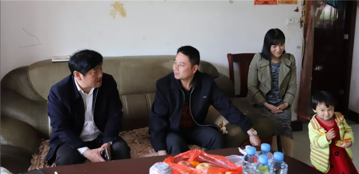 构筑“单位+家庭”双重反腐防线