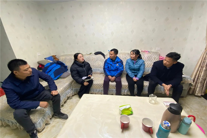 金匠置业党支部开展廉洁家访活动