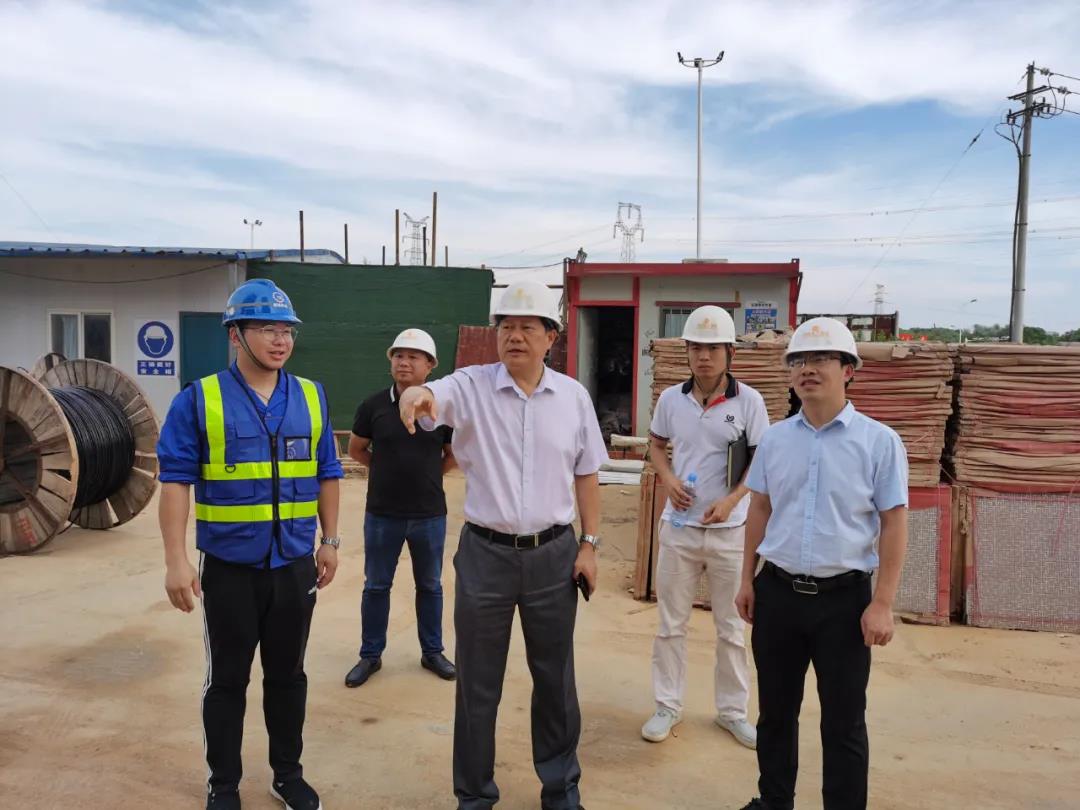 董事长谢荣华深入集团重大重点项目调研