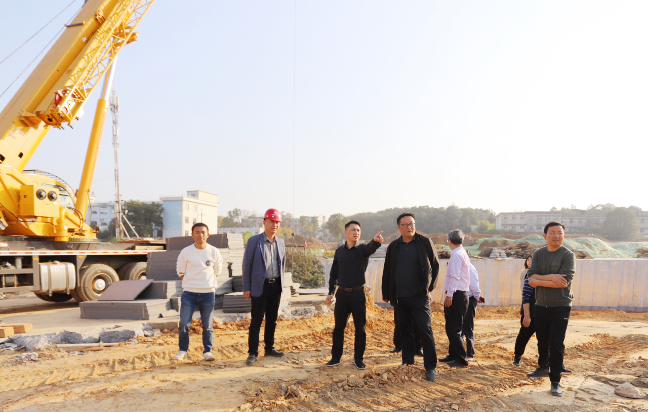 李茶根调研集团路网项目建设